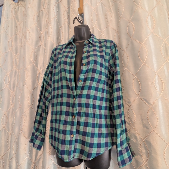 70. So Favorite Shirt Soft Blue and Green Plaid Button-Up Shirt - Small - Picture 2 of 4